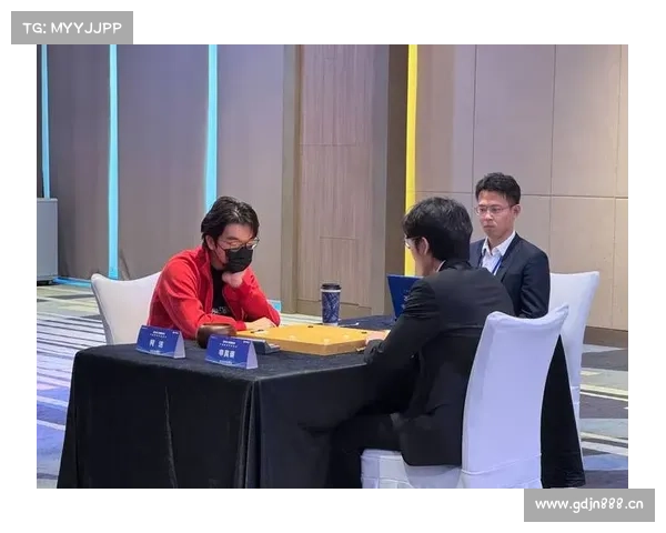 AI看围棋名局系列——柯洁vs朴廷桓1 AI看围棋名局系列——柯洁vs朴廷桓1