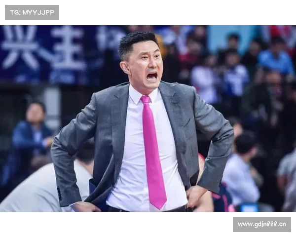 CBA惊现主帅权威崩塌!上海外援公然拒换人,赛后怒竖中指离场? CBA惊现主帅权威崩塌!上海外援公然拒换人,赛后怒竖中指离场?